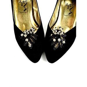 The Touch of Nina 90's Vintage Velvet Pumps with Beaded Toes High Heel